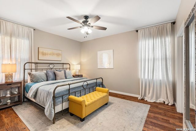 924 Apple, Fredericksburg, TX 78624