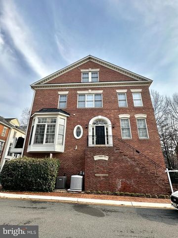 1607 SENECA AVE, Mclean, VA 22102