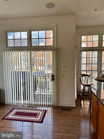 1607 SENECA AVE, Mclean, VA 22102