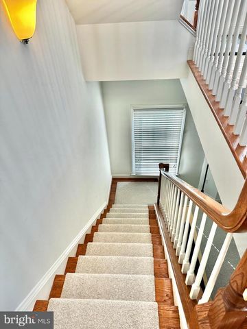 1607 SENECA AVE, Mclean, VA 22102