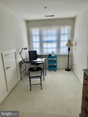 1607 SENECA AVE, Mclean, VA 22102