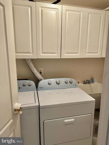 1607 SENECA AVE, Mclean, VA 22102