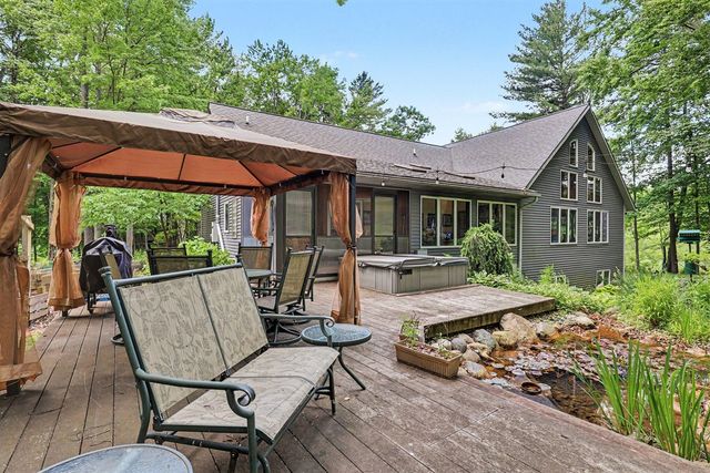 10735 Brown Lake Drive, Rockford, MI 49341