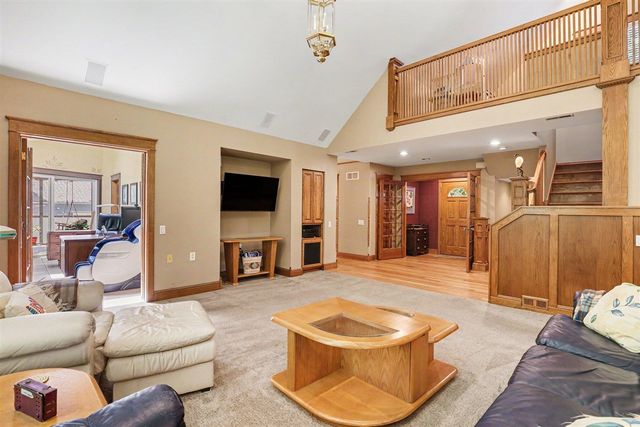 10735 Brown Lake Drive, Rockford, MI 49341