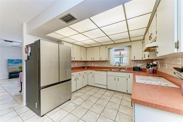 4328 LOST FOREST LANE, Sarasota, FL 34235