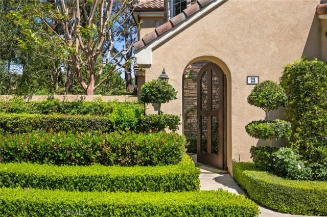 25 Lyon, Newport Coast, CA 92657