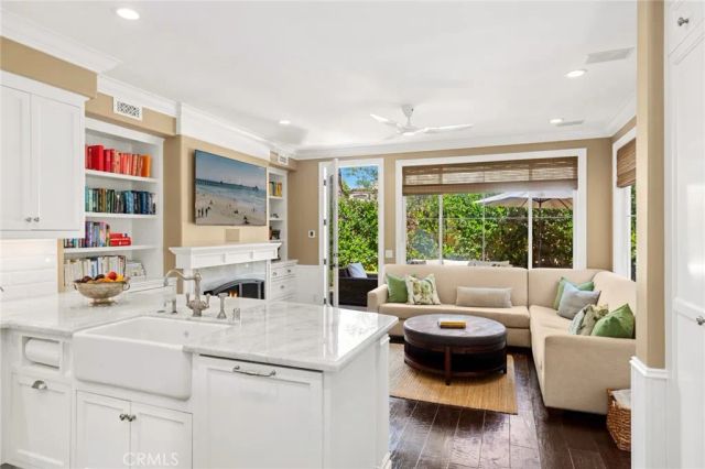 25 Lyon, Newport Coast, CA 92657