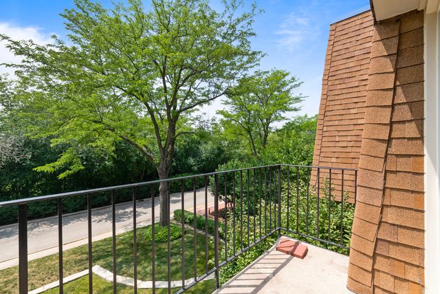 1250 Park Avenue W 421, Highland Park, IL 60035