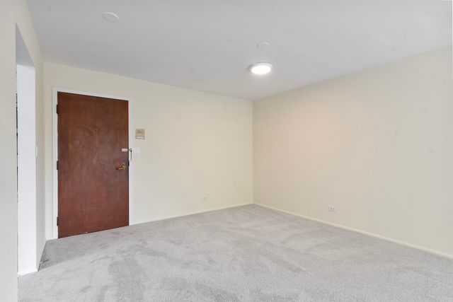 1250 Park Avenue W 421, Highland Park, IL 60035