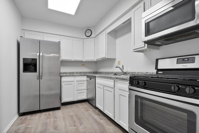 1250 Park Avenue W 421, Highland Park, IL 60035