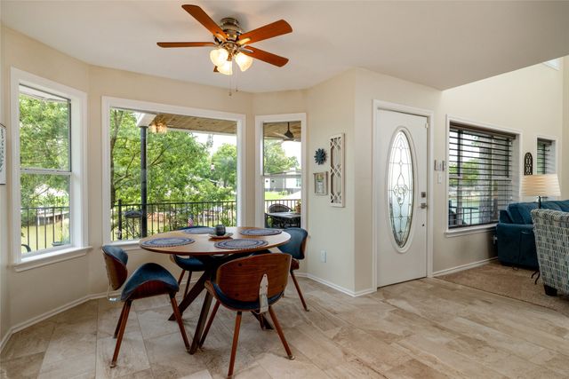 313 Sundown Trail, Tool, TX 75143