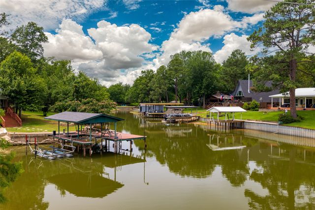 313 Sundown Trail, Tool, TX 75143