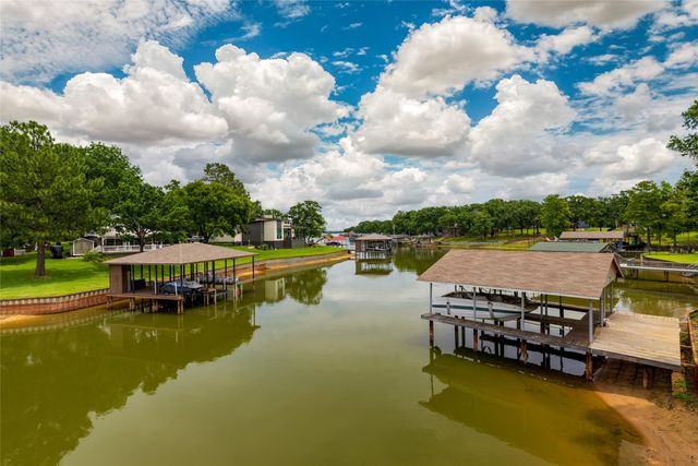 313 Sundown Trail, Tool, TX 75143