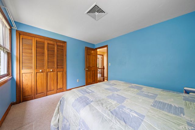 2072 State Rd, Plymouth, MA 02360