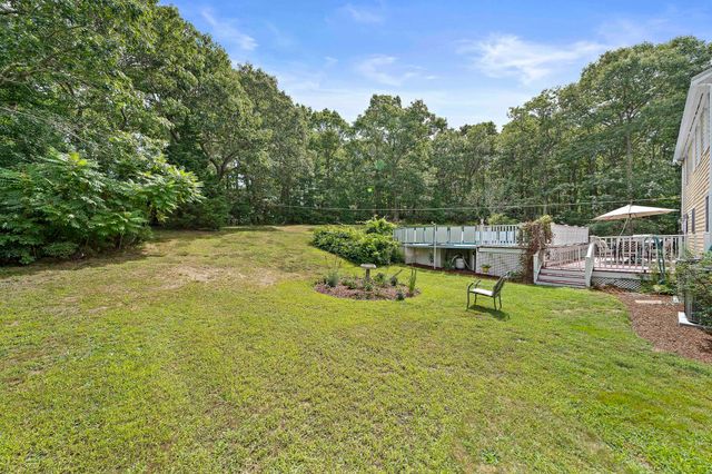 2072 State Rd, Plymouth, MA 02360