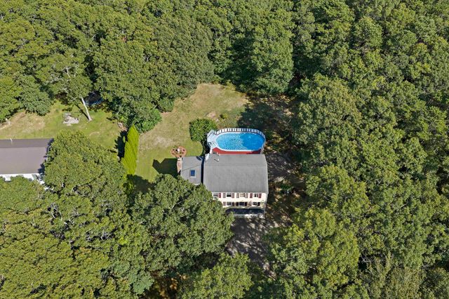 2072 State Rd, Plymouth, MA 02360