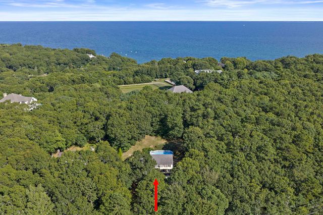2072 State Rd, Plymouth, MA 02360