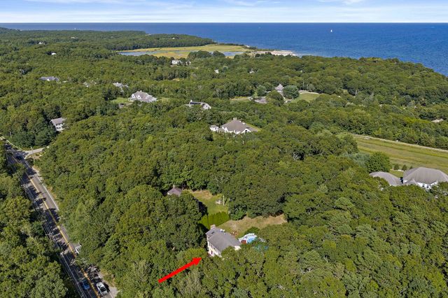 2072 State Rd, Plymouth, MA 02360