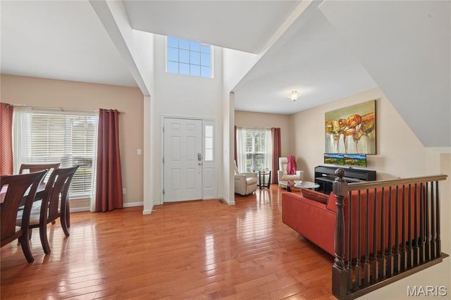965 Arbor Run Court, Manchester, MO 63021