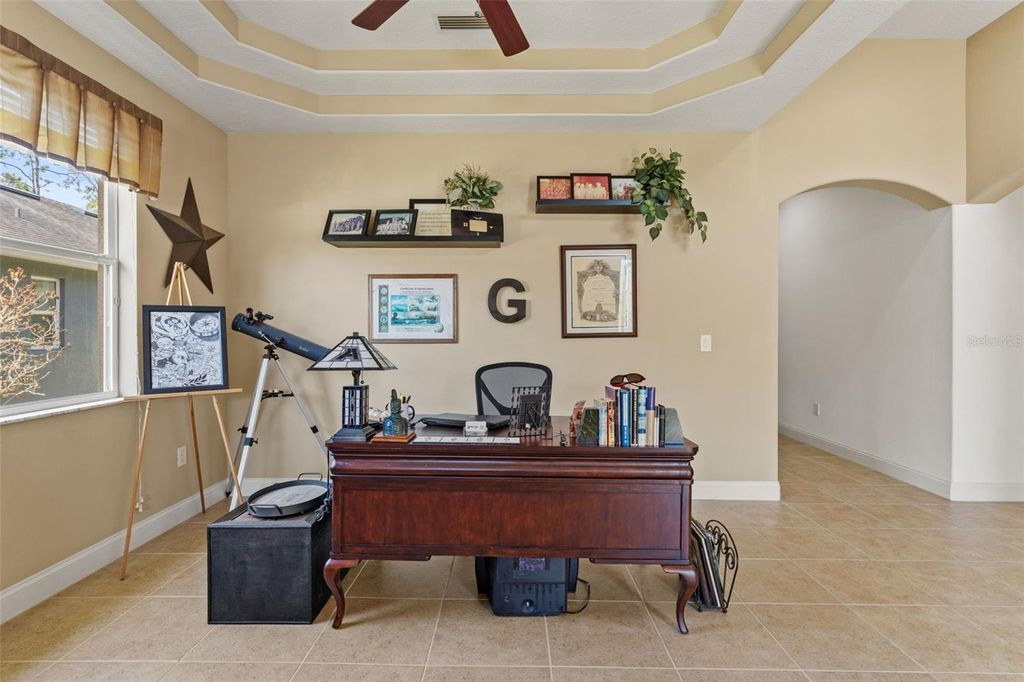 Image 13 of property listing at 3303 STONEGATE FALLS DRIVE, Land O Lakes, FL 34638