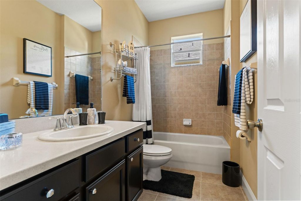 Image 41 of property listing at 3303 STONEGATE FALLS DRIVE, Land O Lakes, FL 34638