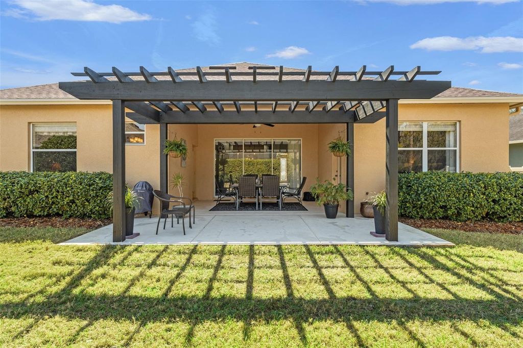 Image 53 of property listing at 3303 STONEGATE FALLS DRIVE, Land O Lakes, FL 34638