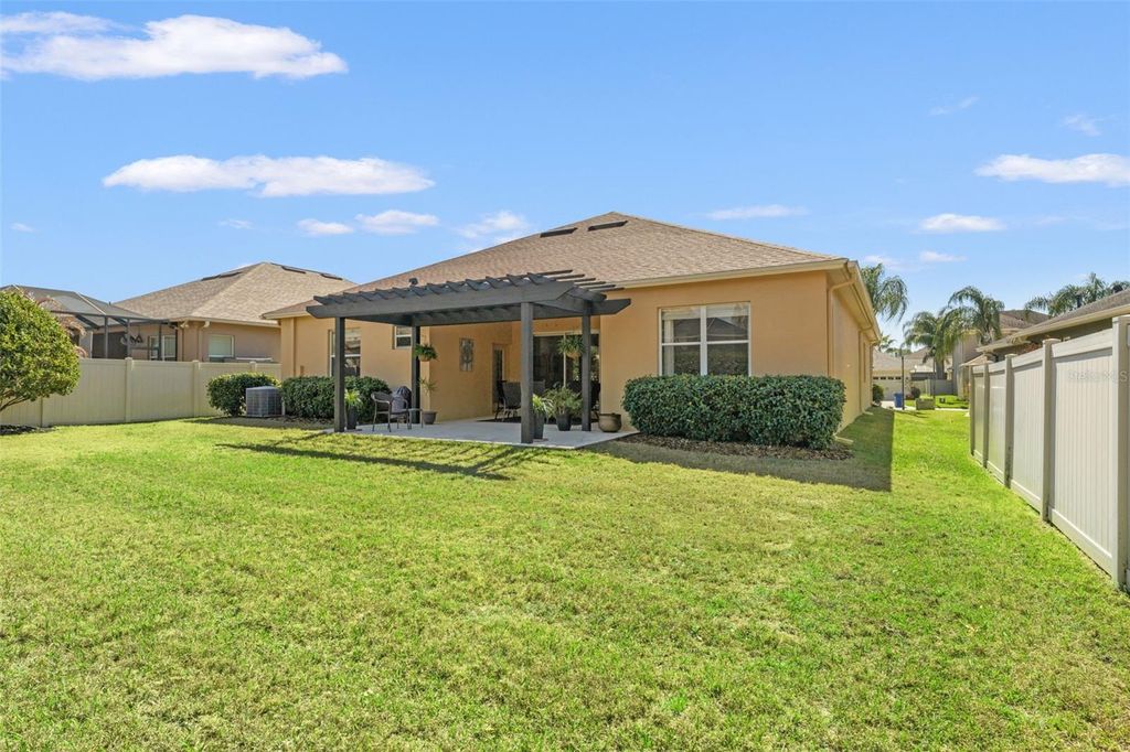 Image 54 of property listing at 3303 STONEGATE FALLS DRIVE, Land O Lakes, FL 34638