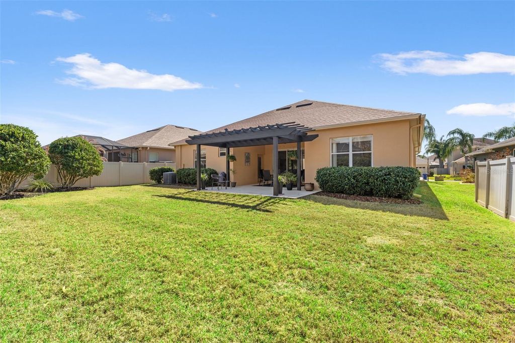 Image 61 of property listing at 3303 STONEGATE FALLS DRIVE, Land O Lakes, FL 34638