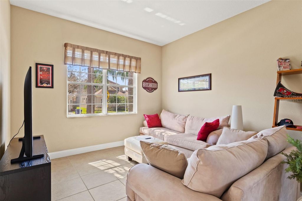 Image 10 of property listing at 3303 STONEGATE FALLS DRIVE, Land O Lakes, FL 34638