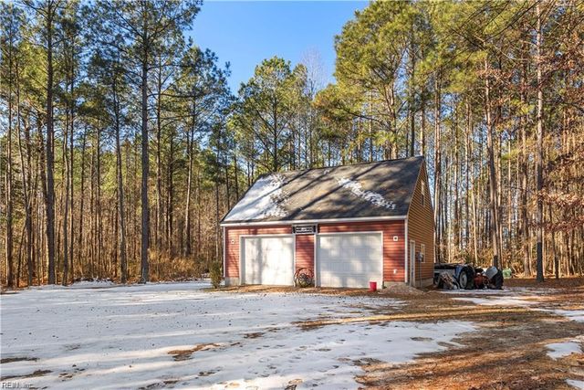 8860 Pineview RD, Suffolk, VA 23437