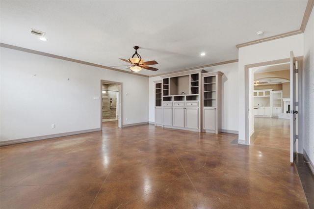 500 Burwell Road, Highlands, TX 77562