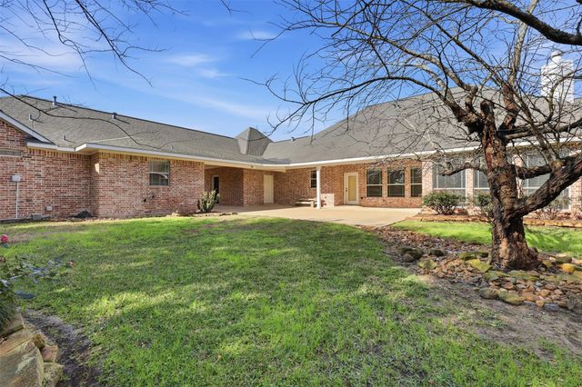 500 Burwell Road, Highlands, TX 77562
