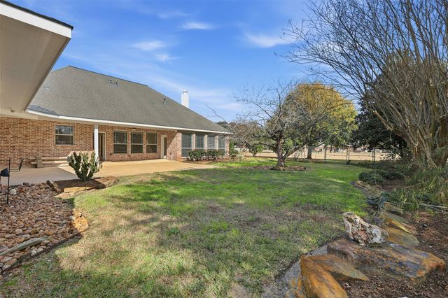 500 Burwell Road, Highlands, TX 77562