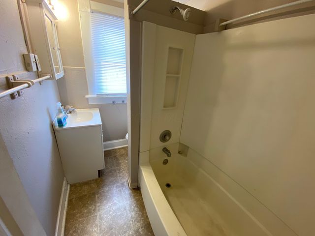 1438-1440 Hunter Avenue, Columbus, OH 43201
