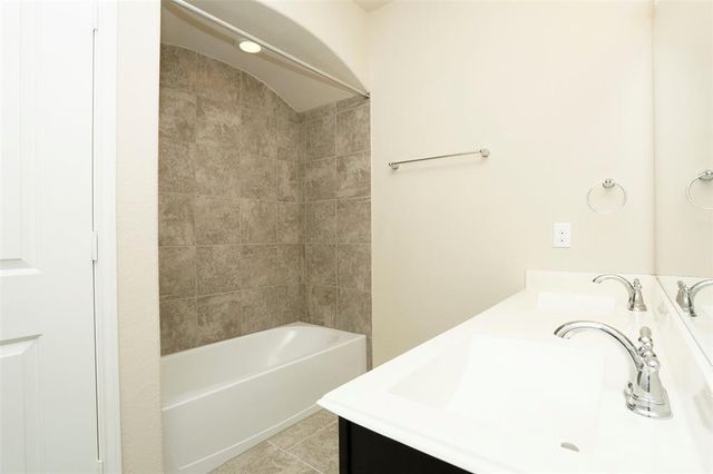 9702 Massanutten Lane, Richmond, TX 77469