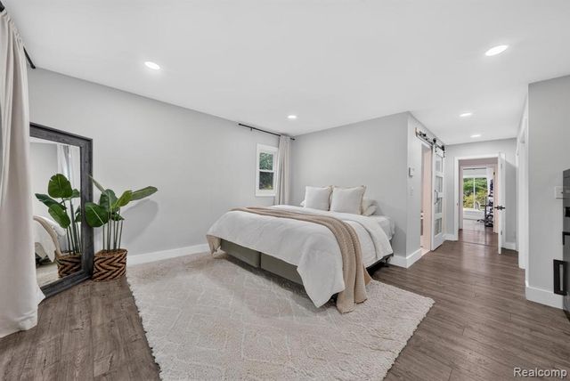 5730 Pine View Drive, Ypsilanti, MI 48197