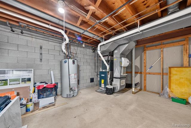 5730 Pine View Drive, Ypsilanti, MI 48197