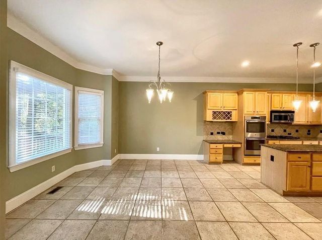 455 Wembley Circle, Sandy Springs, GA 30328