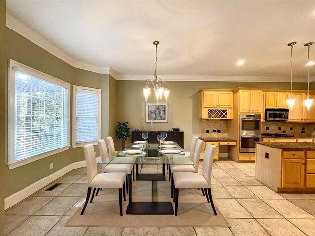 455 Wembley Circle, Sandy Springs, GA 30328