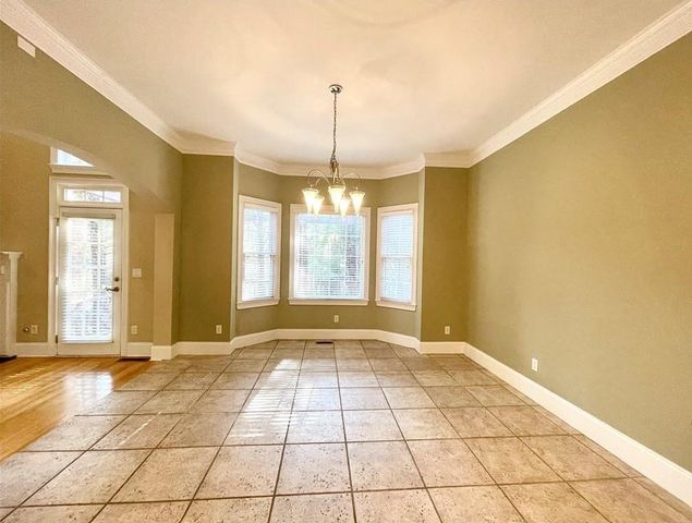 455 Wembley Circle, Sandy Springs, GA 30328