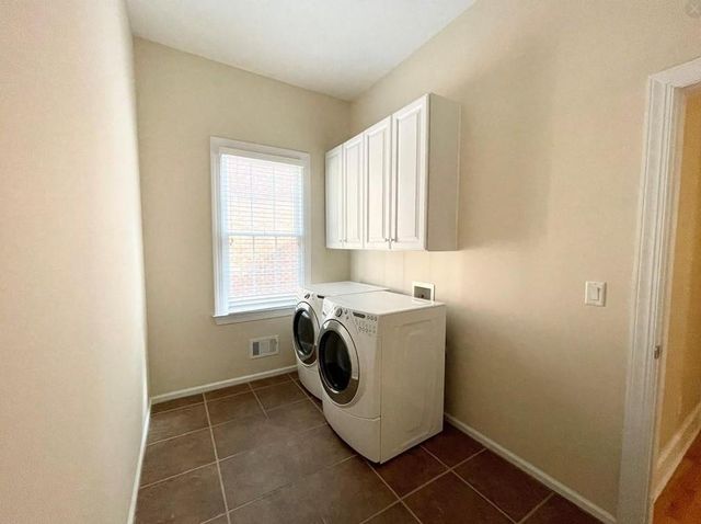 455 Wembley Circle, Sandy Springs, GA 30328