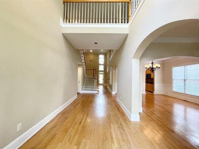 455 Wembley Circle, Sandy Springs, GA 30328