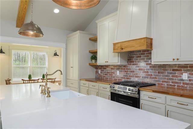 11160 HIGHWAY 28 EAST Highway, Pineville, LA 71360