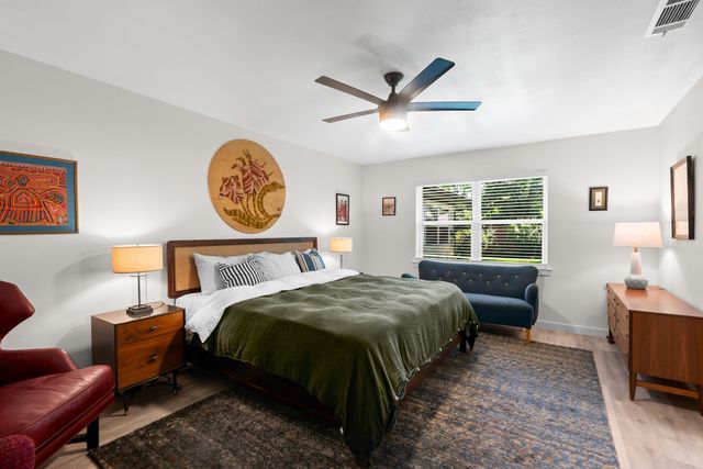 9918 Ila Drive, Dallas, TX 75220