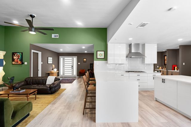 9918 Ila Drive, Dallas, TX 75220