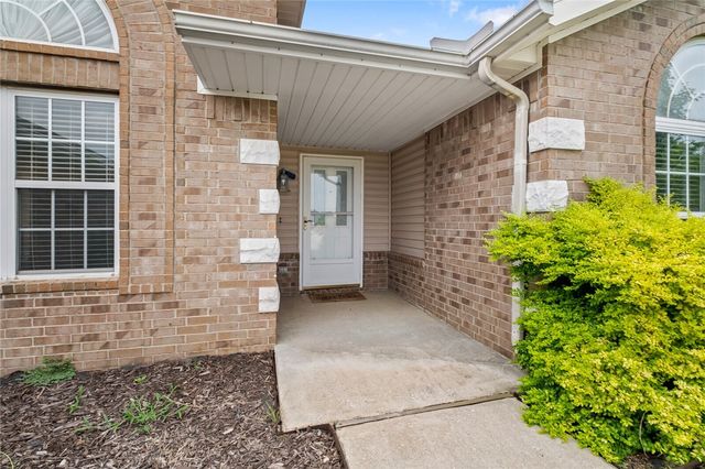 1901 SW Columbus Road, Bentonville, AR 72713