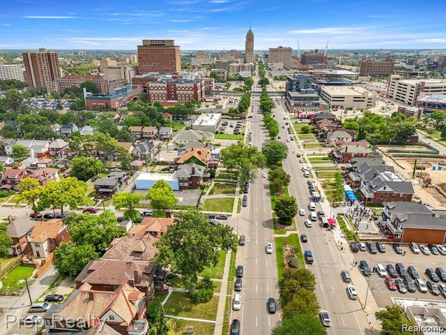 2633 W Grand Boulevard, Detroit, MI 48208