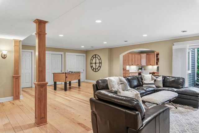 W279N5280 Hanover Hill COURT, Lisbon, WI 53089