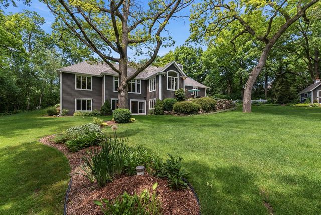 W279N5280 Hanover Hill COURT, Lisbon, WI 53089