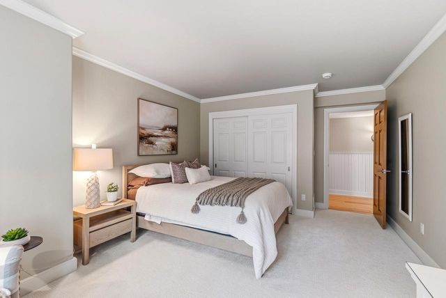W279N5280 Hanover Hill COURT, Lisbon, WI 53089